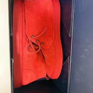Del Toro Red Suede Chukka Boots